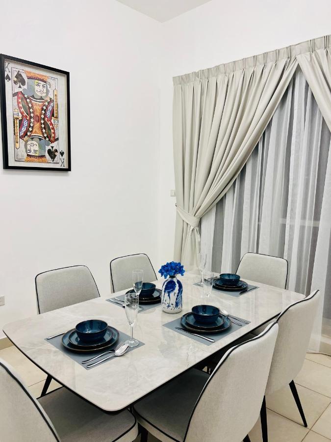 Ina Homes-blvd 2bhk Near Burj Khalifa Апартаменты Дубай